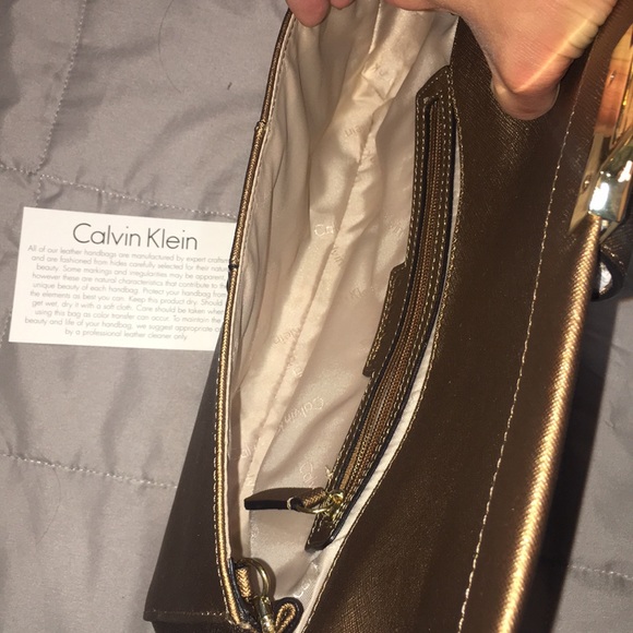 SOLD♥️ CK Clutch - Picture 4 of 5